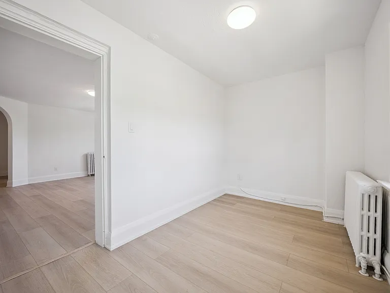 23 Louisa St #6 — Photo 11