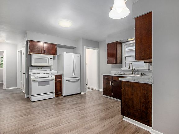 2nd image of 363 W 17th St