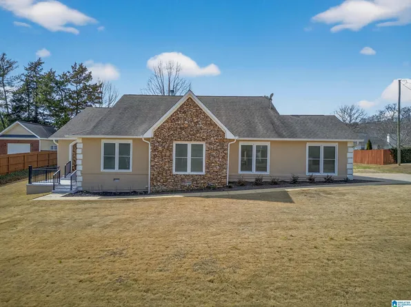 4656 Amberwood Dr, Anniston, AL 36207