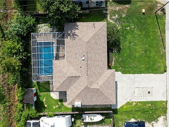 5th image of 7286 Jonas Rd