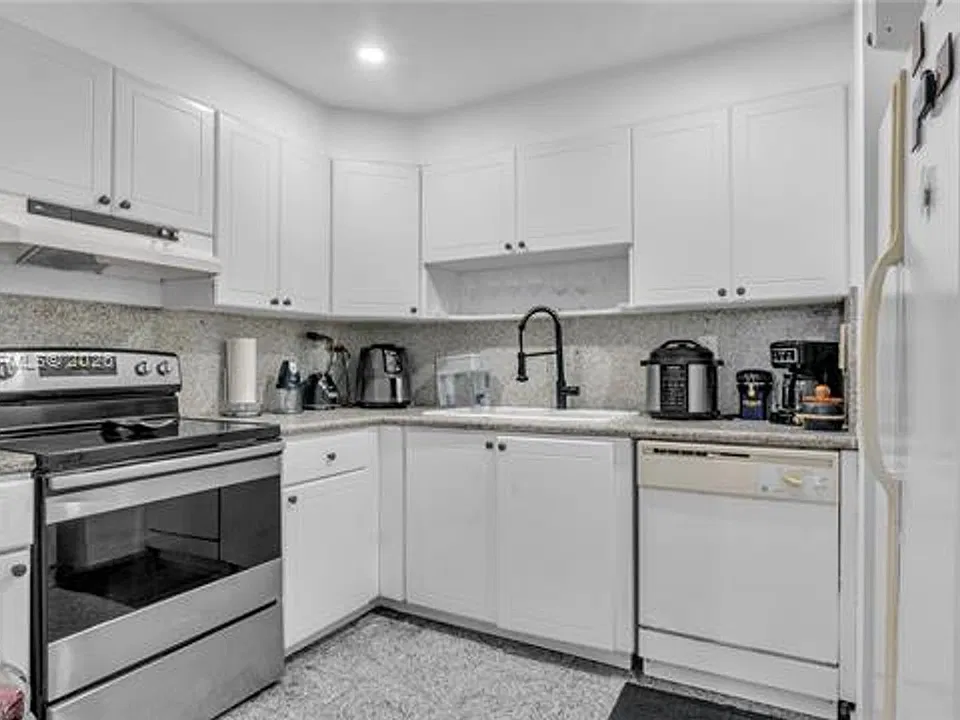 1450 Brickell Bay Dr #CU-1911