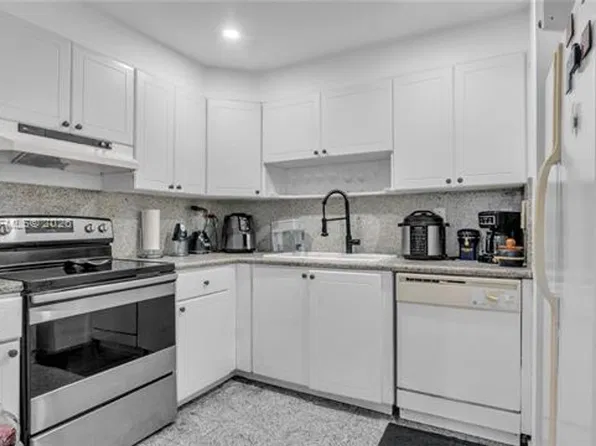 1450 Brickell Bay Dr #Cu-1911, Miami, FL 33131