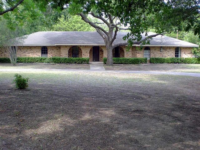 1st image of 313 Willow Creek Ln