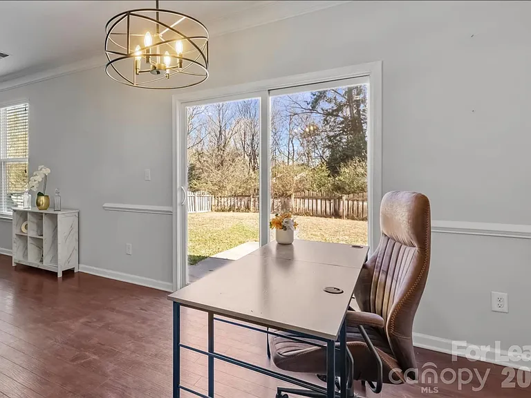 2707 Hunters Moon Ln — Photo 6