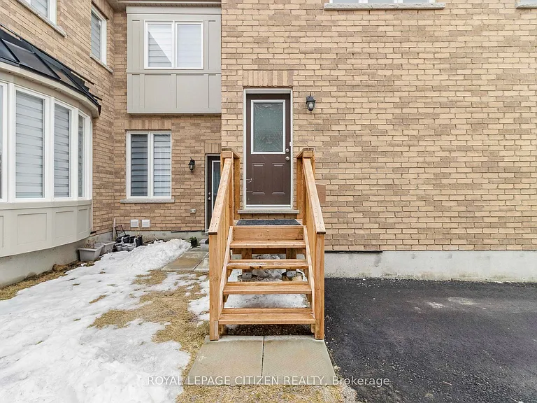 526 Whites Hill Ave #B — Photo 8