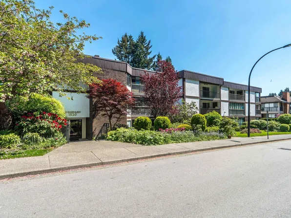 1520 Vidal St #105, White Rock, BC V4B 3T7