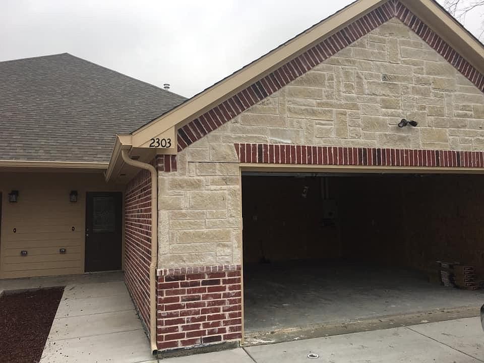 1st image of 2301 Greenville St