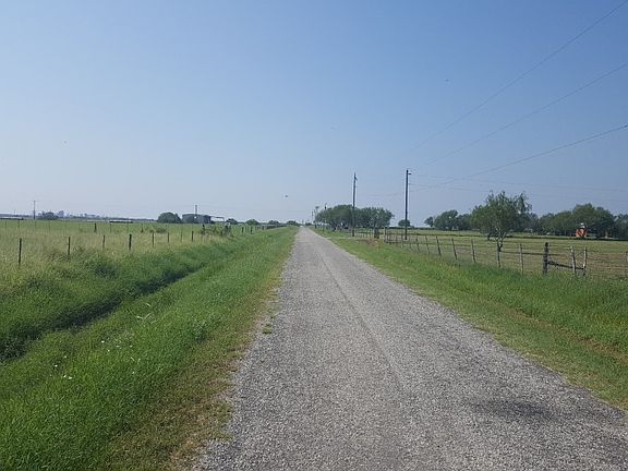 4th image of 1044 County Road 87