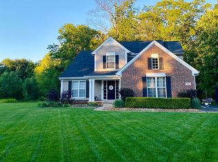 691 Chemung Forest Dr, Howell, MI