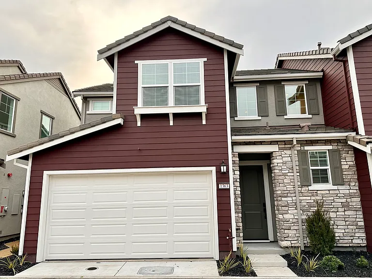 1363 S Didion Pl — Photo 1