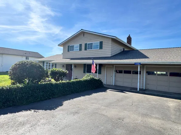 15382 Cottonwood Ln, Mount Vernon, WA 98273