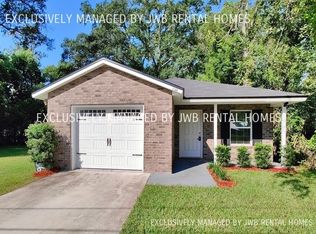 1186 Pangola Dr, Jacksonville, FL 32205