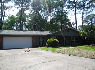 304 Pontevedra Ln, Niceville, FL 32578