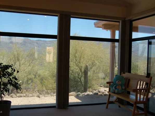 45239 N 16th St, New River, AZ 85087