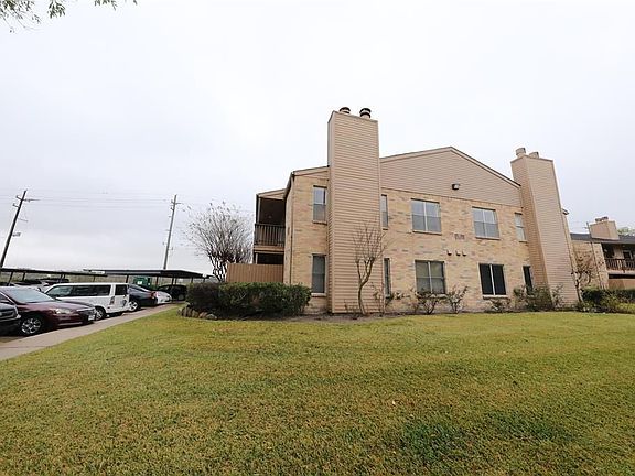 2nd image of 10555 Turtlewood Ct Unit 901