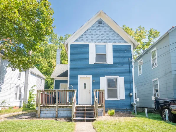 819 Oakland Dr, Kalamazoo, MI 49008