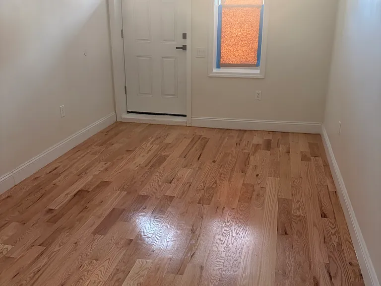 154 Bay 29th St #3 — Photo 8