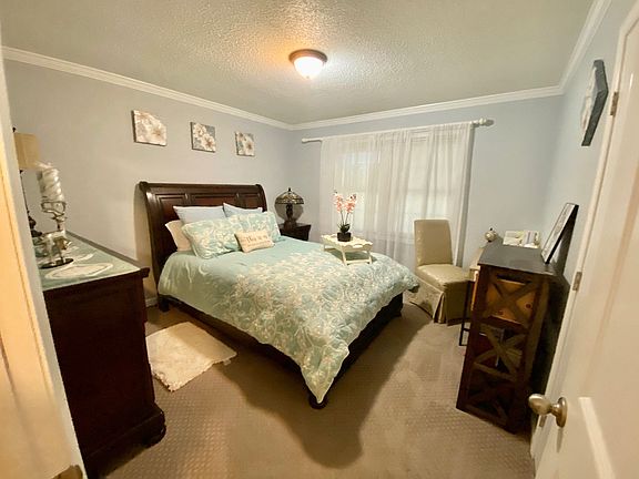 5th image of 7 Marshall Ln