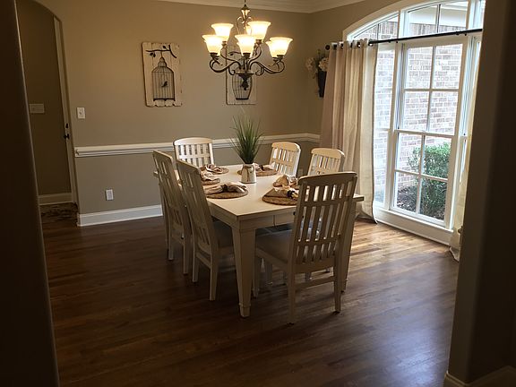 4th image of 1711 Shoal Creek Ln