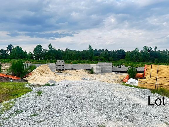 2nd image of 122 Galway Rd