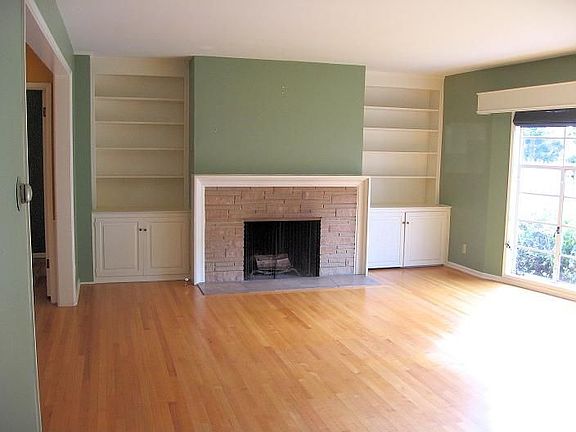 3rd image of 939 N Glendale Ave APT 6