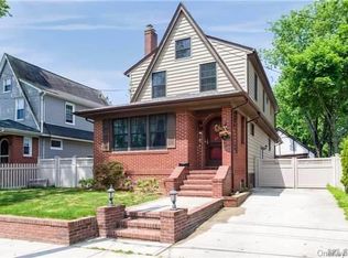 103 Lindner Pl, Malverne, NY