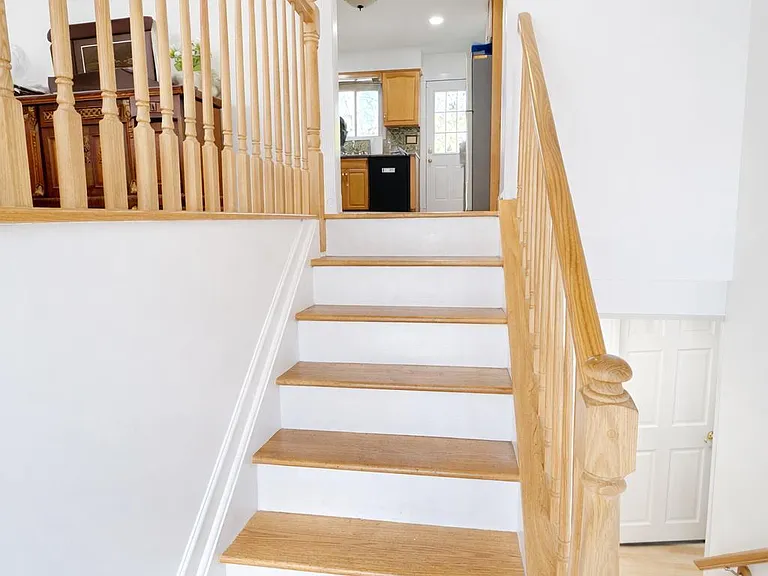 1111 Madison Ave — Photo 2
