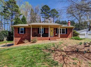 290 Chestnut Ln, Winston Salem, NC 27107