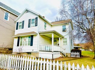 808 E Lackawanna Ave, Olyphant, PA 18447