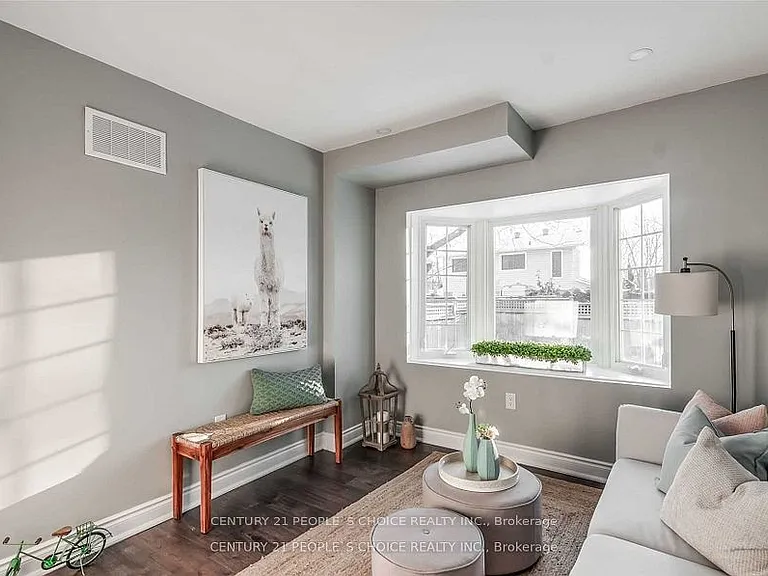 1226 Oxford Ave — Photo 17