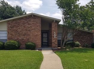 4208 O'Hare Dr, Mesquite, TX