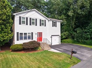 9 Milburn St, Johnston, RI 02919