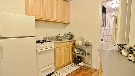 Rented by Park Property Advisors