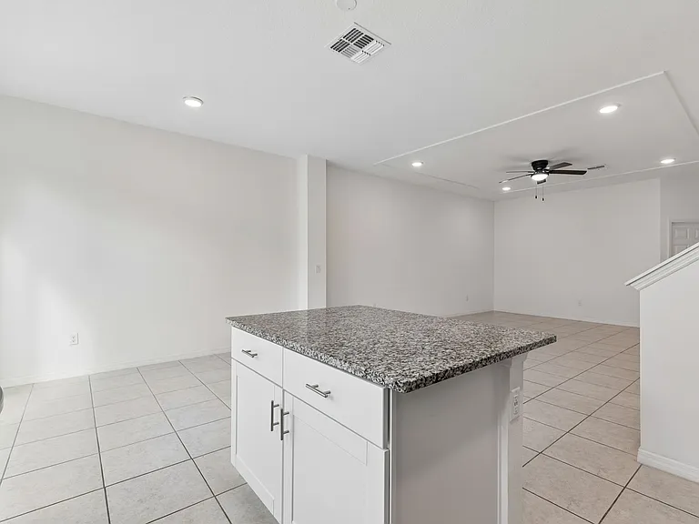 34214 Rogallo Ln — Photo 10