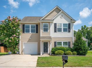 1441 Winter Dr, Statesville, NC 28677