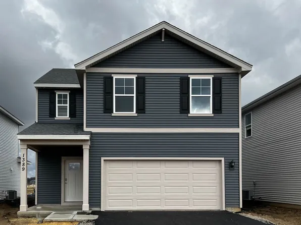 1389 Grand Tetons Dr, Pingree Grove, IL 60140