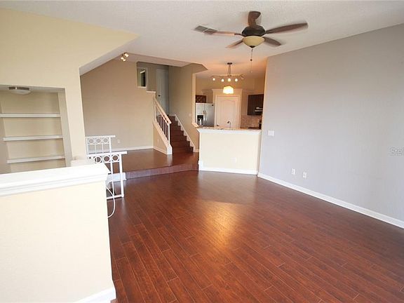 5th image of 745 Cruise View Dr
