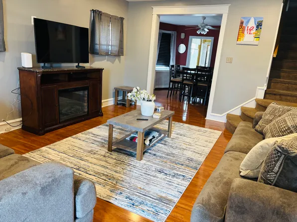 7250 Claridge St, Philadelphia, PA 19111