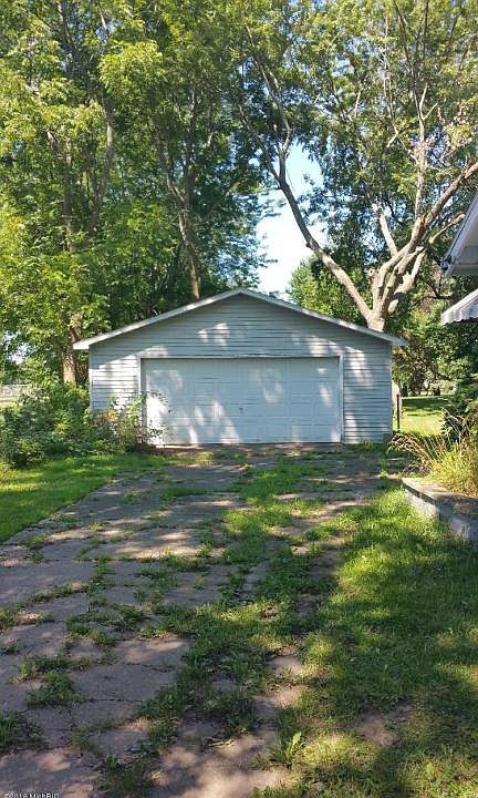 2nd image of 108 31st St S