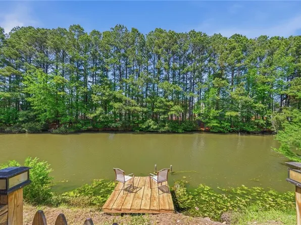 426 San Roman Dr, Chesapeake, VA 23322