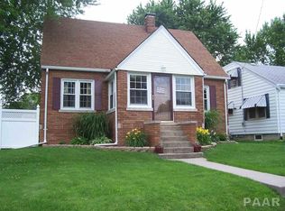 101 Holland Ct, Creve Coeur, IL