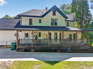 498 Mill Rd, Conneaut, OH 44030