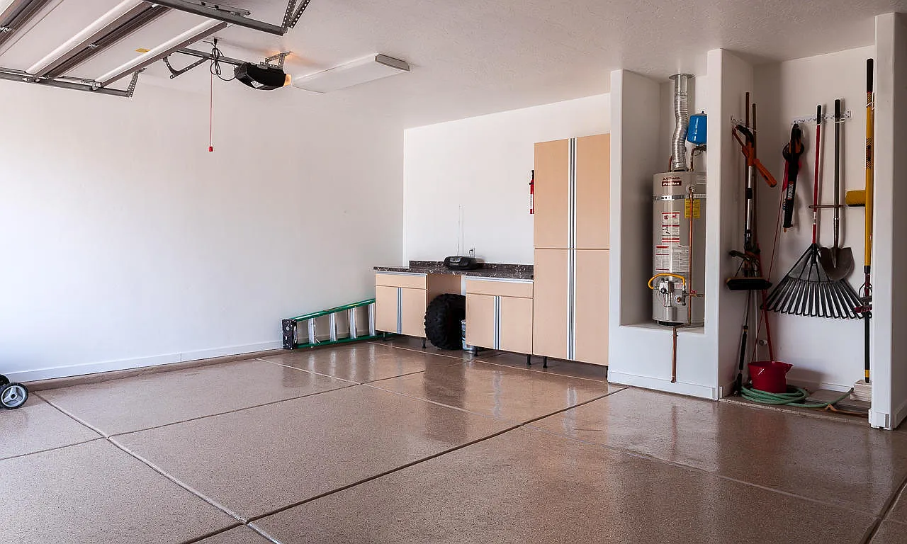 Beautiful Home in the Estates at Hidden Valley — Photo 3