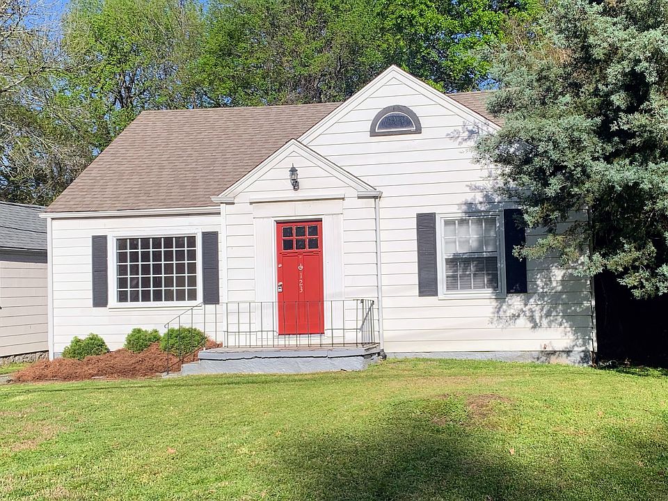 1st image of 123 S Lovell Ave