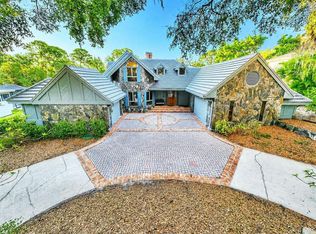 3522 Shoreline Cir, Palm Harbor, FL 34684