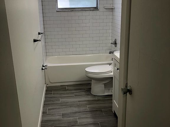 4th image of 722 S Ingraham Ave #716ING