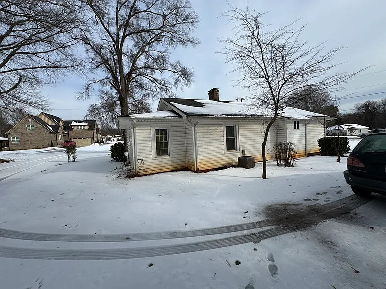 1261 Old Hollow Rd — Photo 12