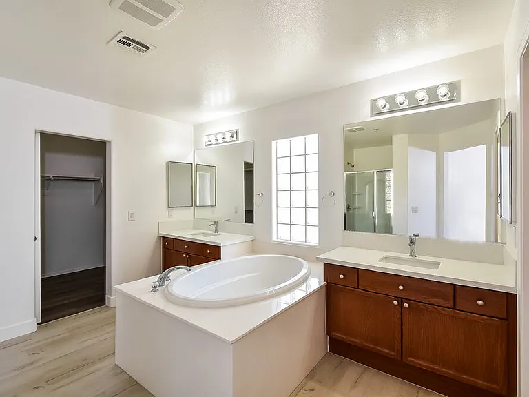 7557 Cultural Ct — Photo 11