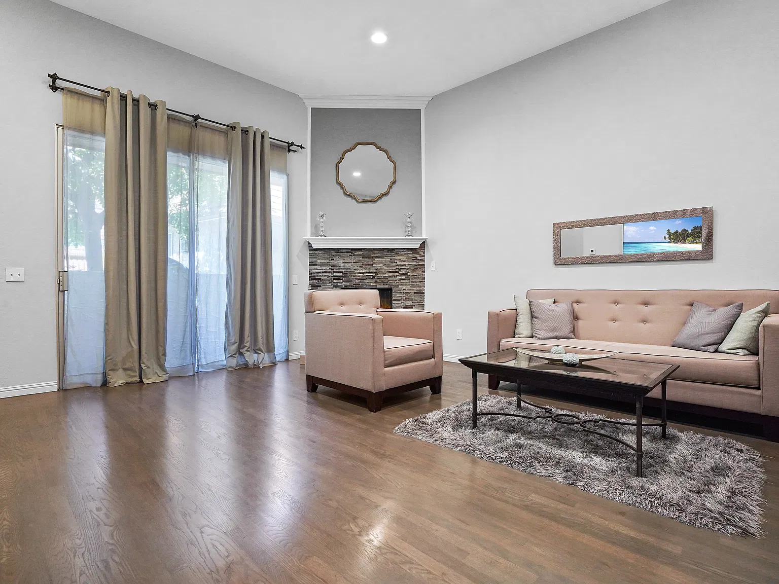 2 bed, 1654 sqft, $4,600 — Photo 3