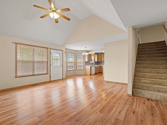 4th image of 502 Casady Drive